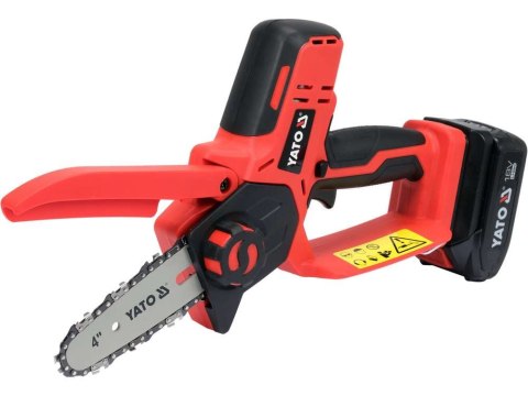Kompaktowa pilarka 18V z ergonomicznym uchwytem SoftGrip.