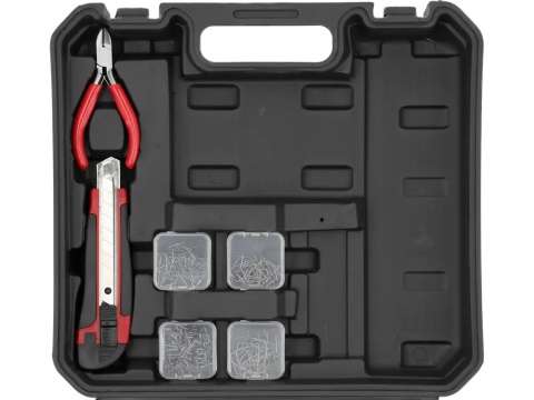 W zestawie zszywki o czterech różnych kształtach po 50 sztuk