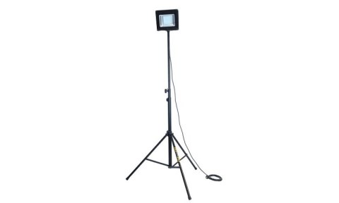 Lampa na statywie PARTNERSITE LM100AW LED 100W do prac budowlanych.