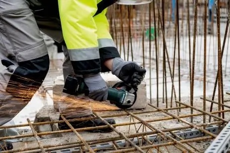 Funkcja Soft Start umożliwia łagodne uruchamianie urządzenia.