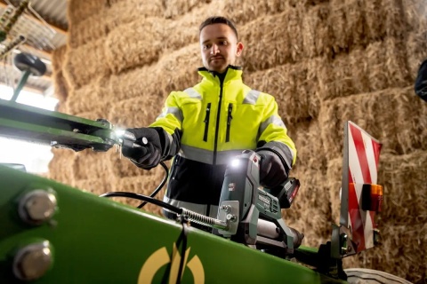 Metabo 18V FP 18 LTX z regulacją ilości smaru i oświetleniem LED.