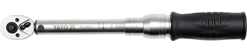 Model YT-0751 ma napęd 1/4" i mechanizm klikowy sygnalizujący osiągnięcie momentu.