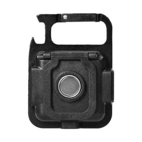 Magnes i podpórka 180° umożliwiają pracę bez trzymania urządzenia.