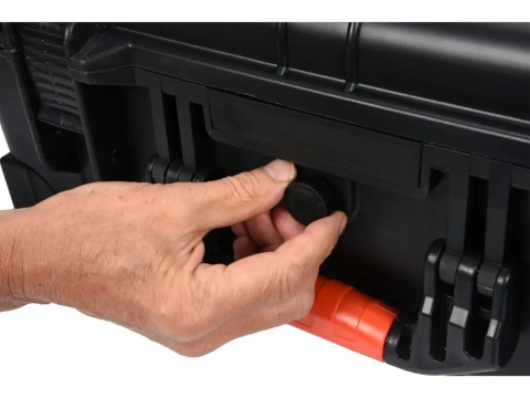 Obudowa z polipropylenu odporna na chemikalia i wstrząsy.